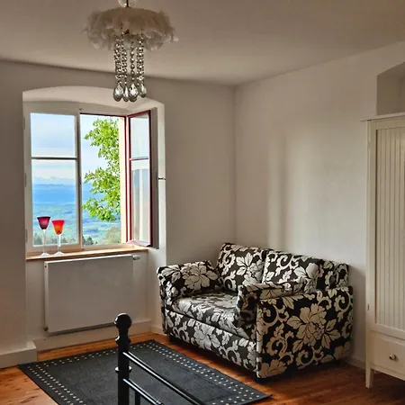 Lägenhet Lueginsland